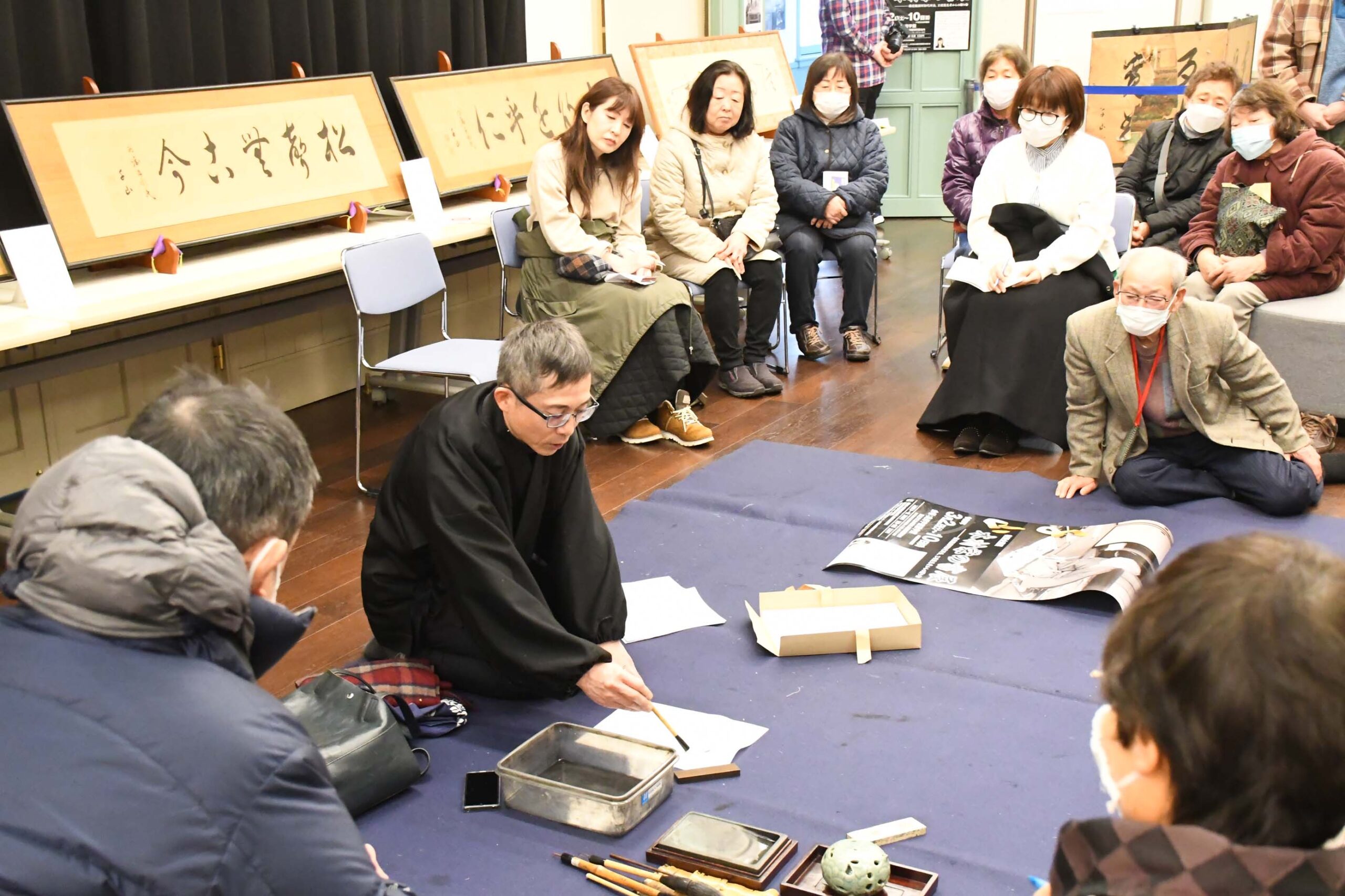 学問分野　垣根越える（「木村栄の書展」を終えて）