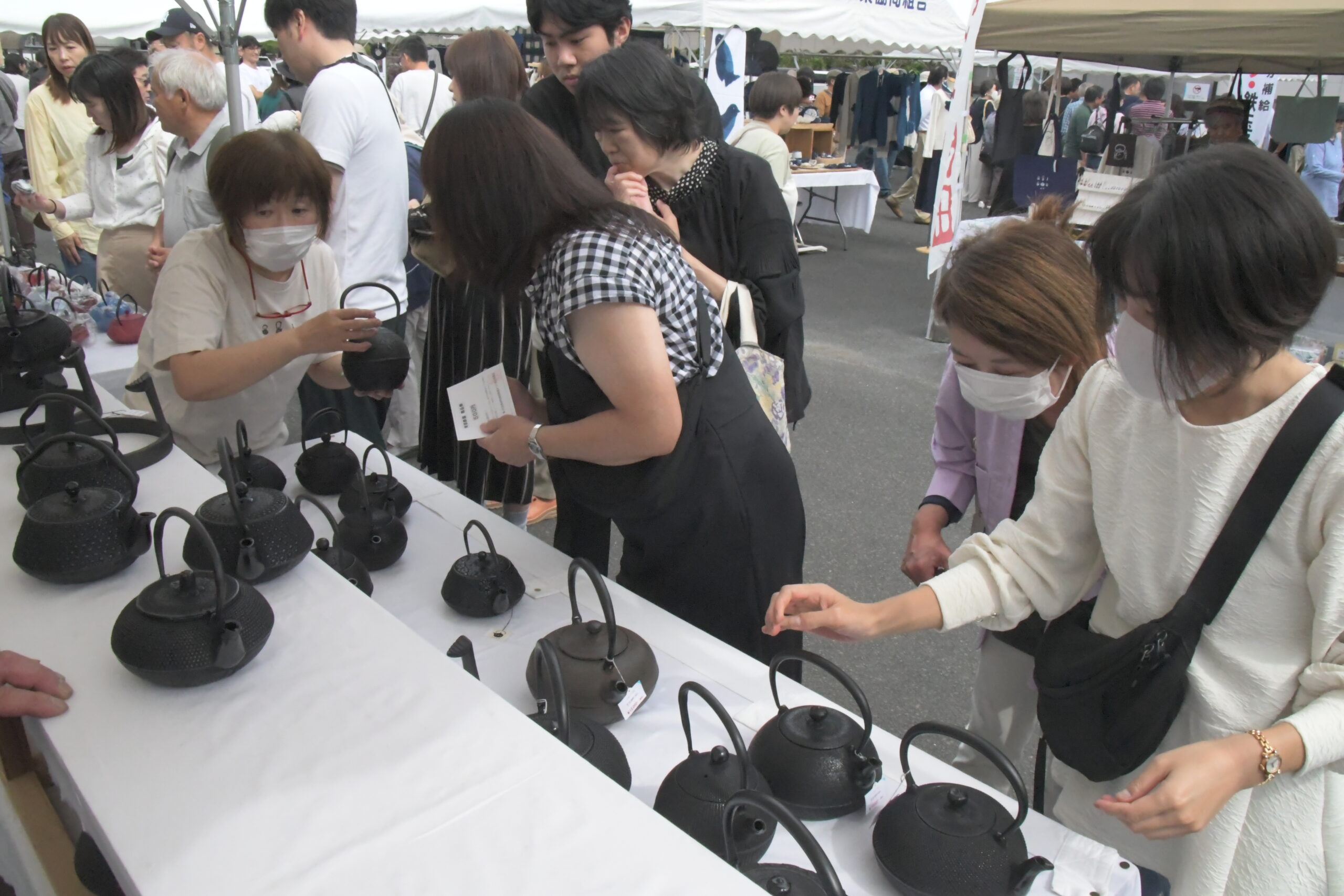 南部鉄器まつり　逸品求め産地にぎわう（奥州市水沢）