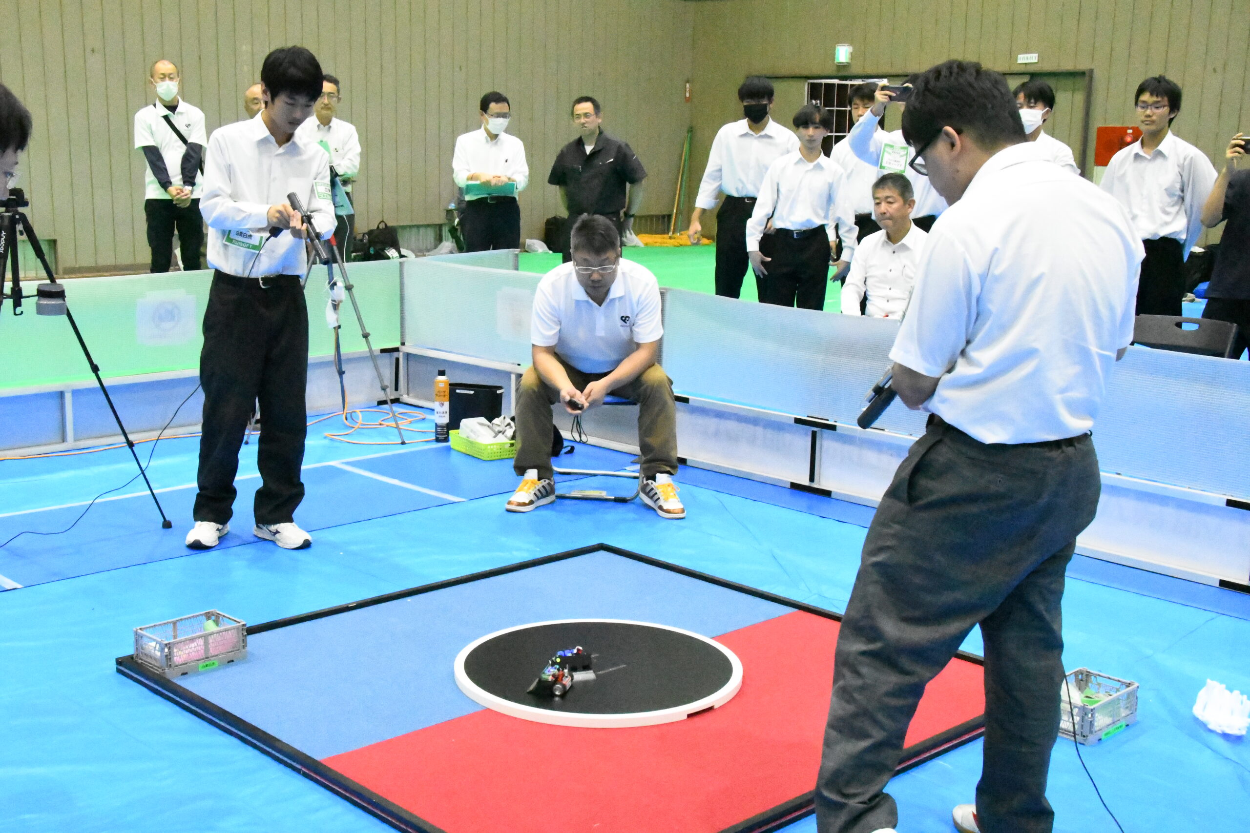 高校生ロボット相撲 水沢工２人が全国へ