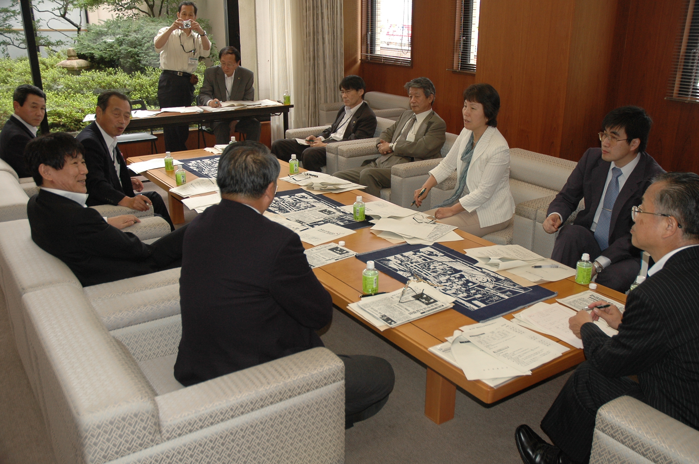 奥州市の大学誘致懇、今後の方針めぐり協議