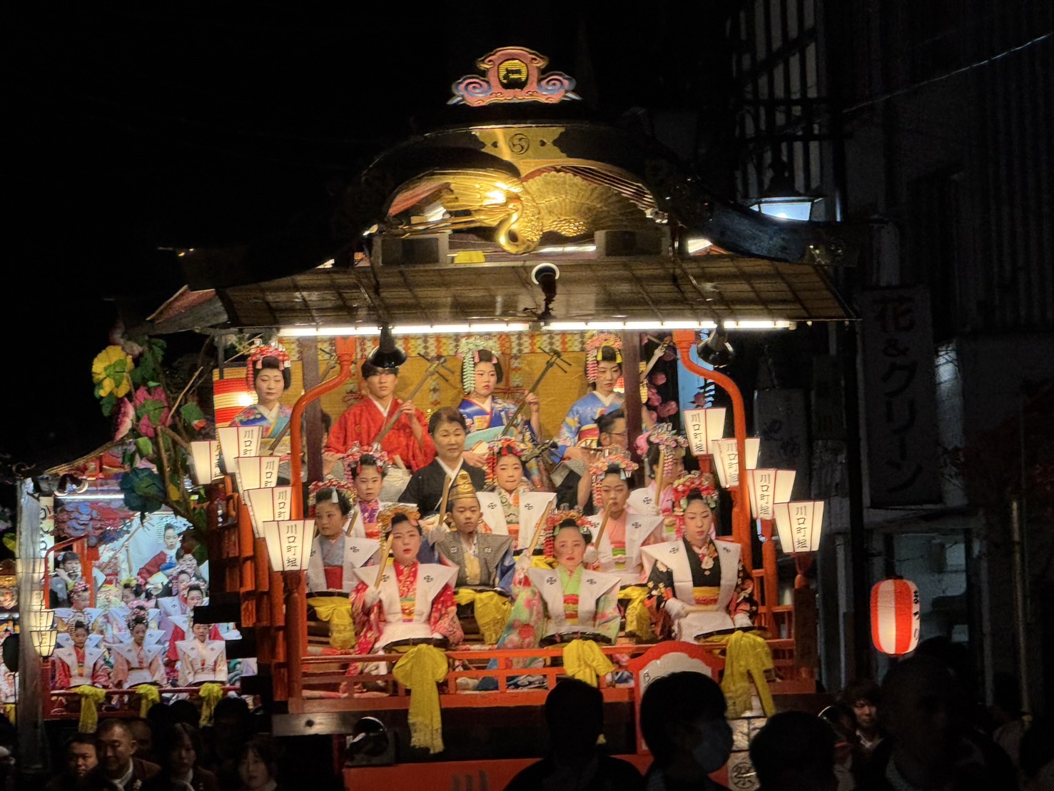 火消し絵巻 絢爛豪華に 日高火防祭（水沢）