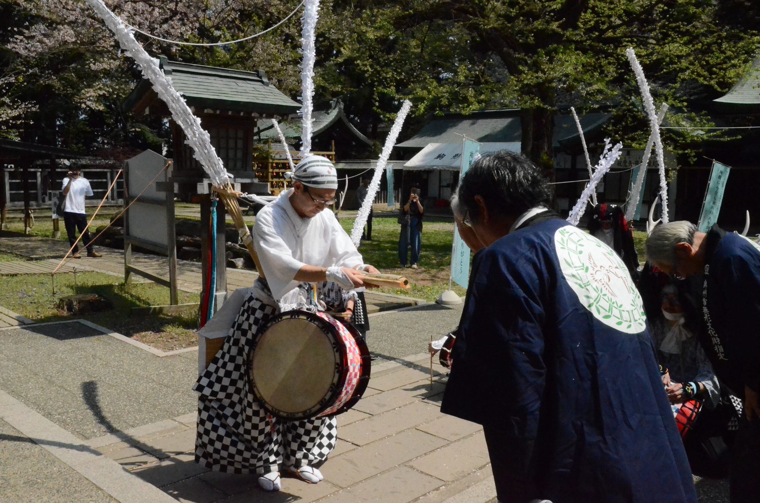 奥野流富士麓行山鹿踊（水沢佐倉河）  先代から庭元　正式伝承