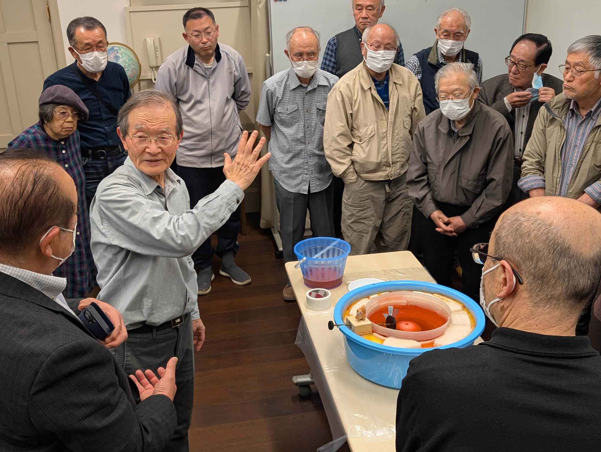「Z項」は地球内部の動き（水沢・宇宙遊学館、大江理事長講演会と企画展）