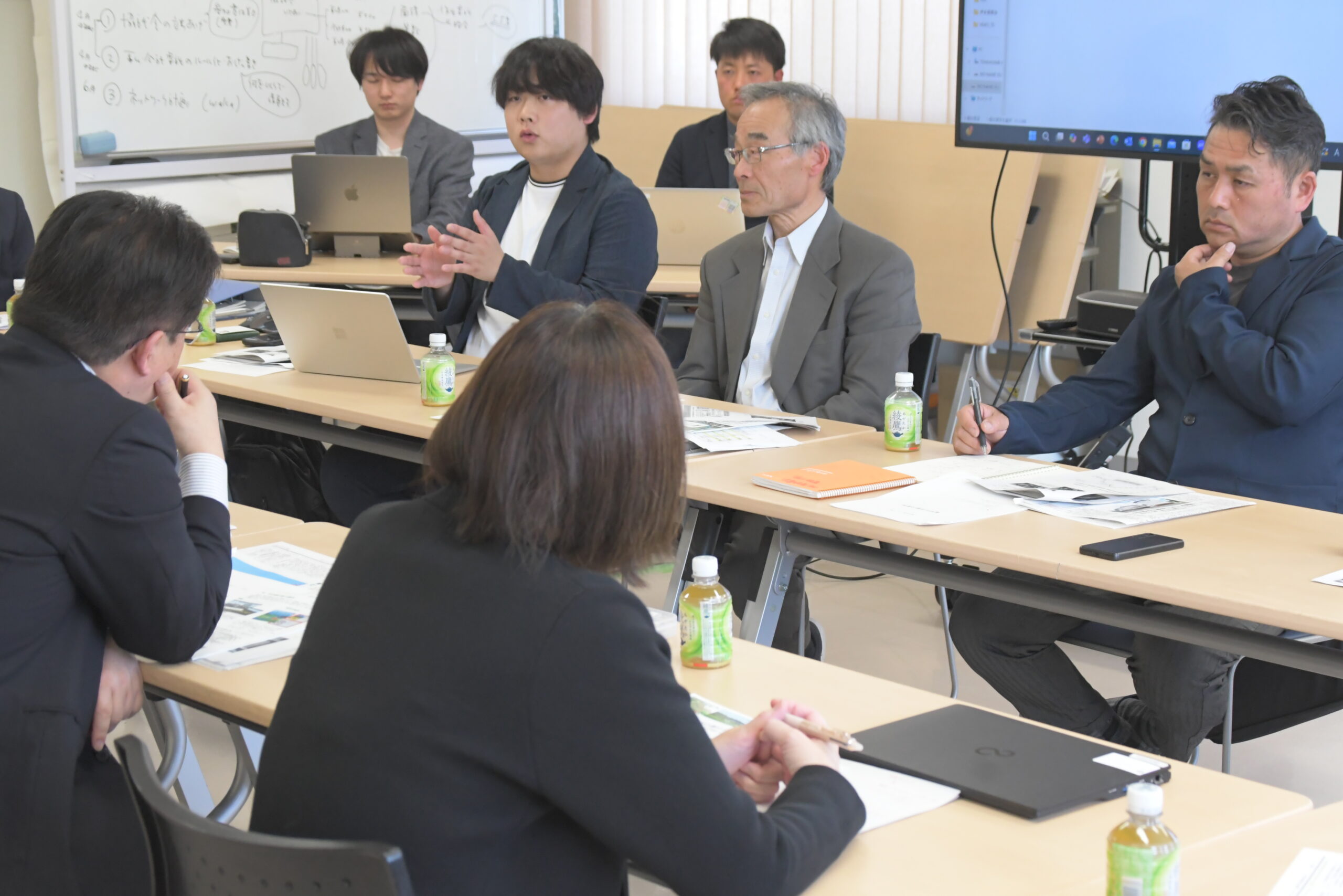探究学習の塾を検討（旧伊手学校活用事業）