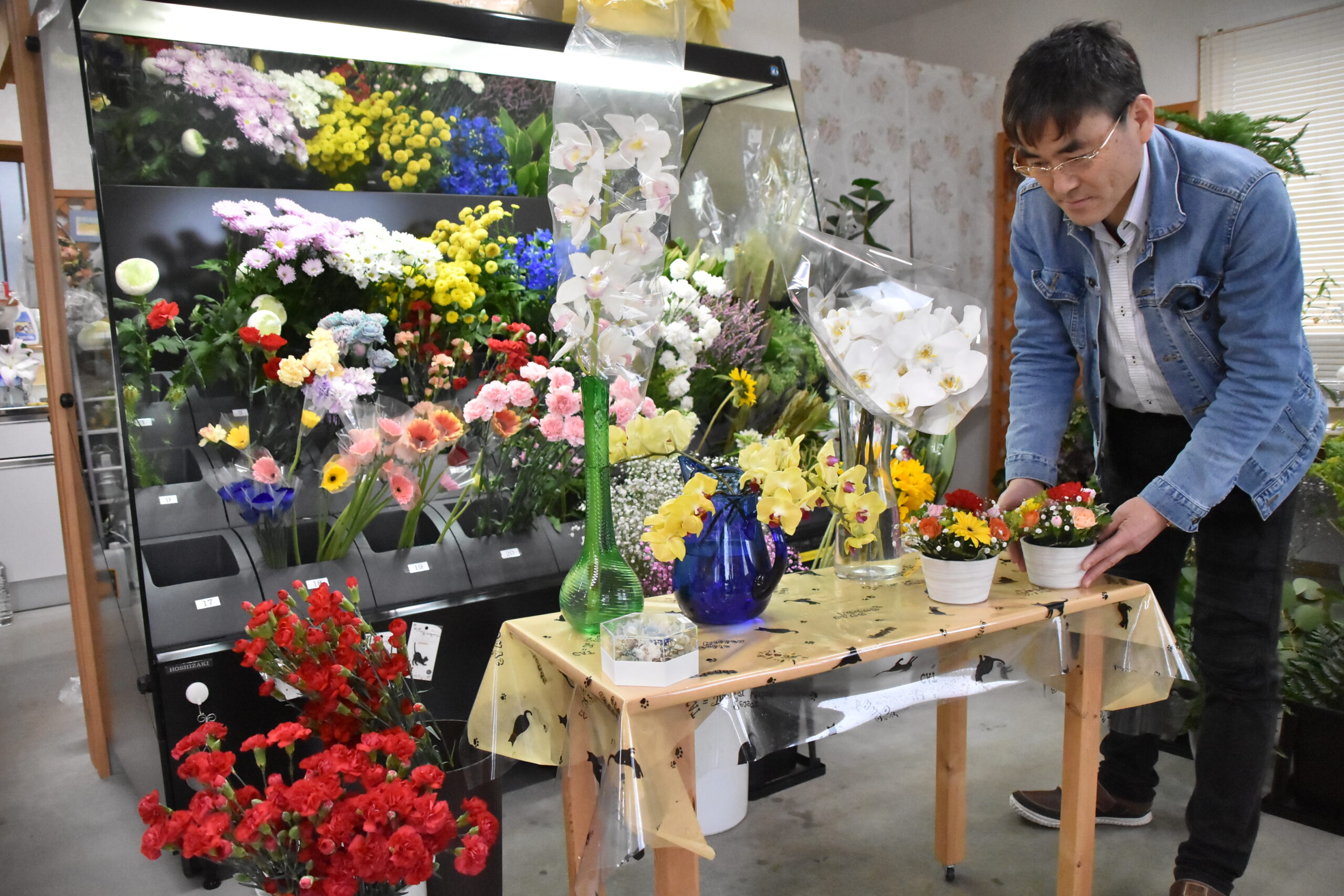 感謝　花に込め きょう母の日