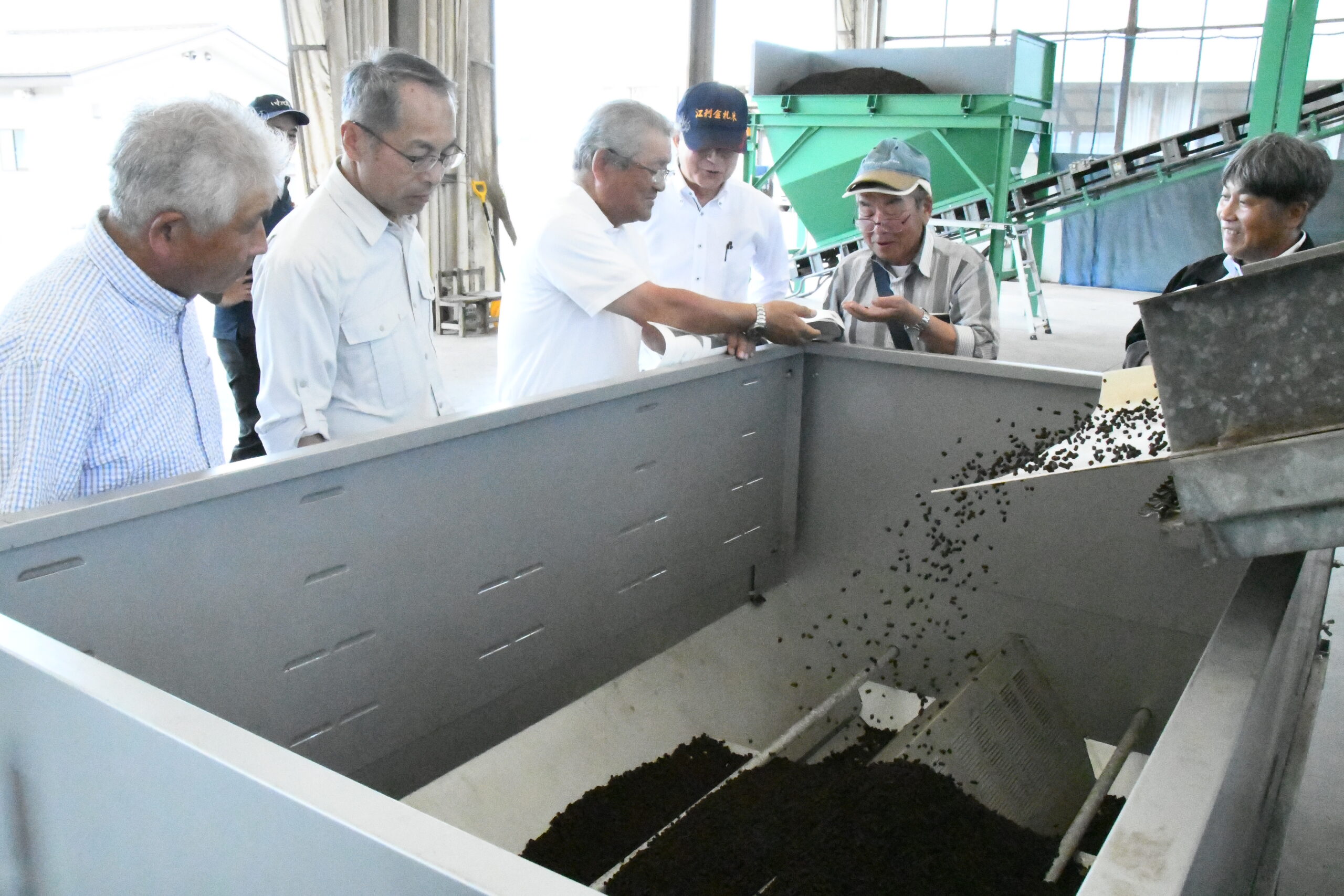 牛ふん堆肥をペレットに  今秋の販売開始見込む（ＪＡ江刺）