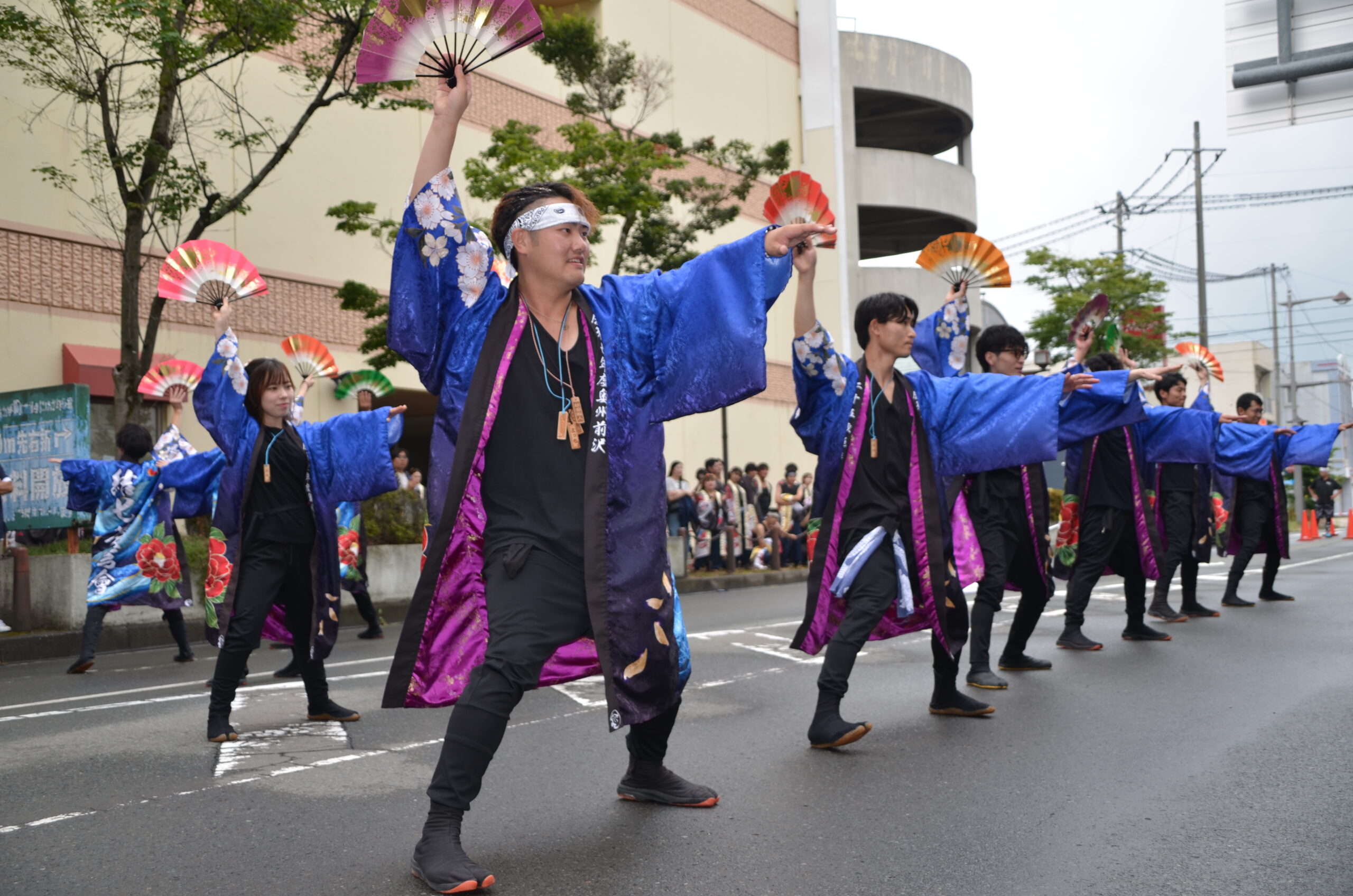 踊り手躍動　まちに活気、こころくフェスティバル復活 （水沢）