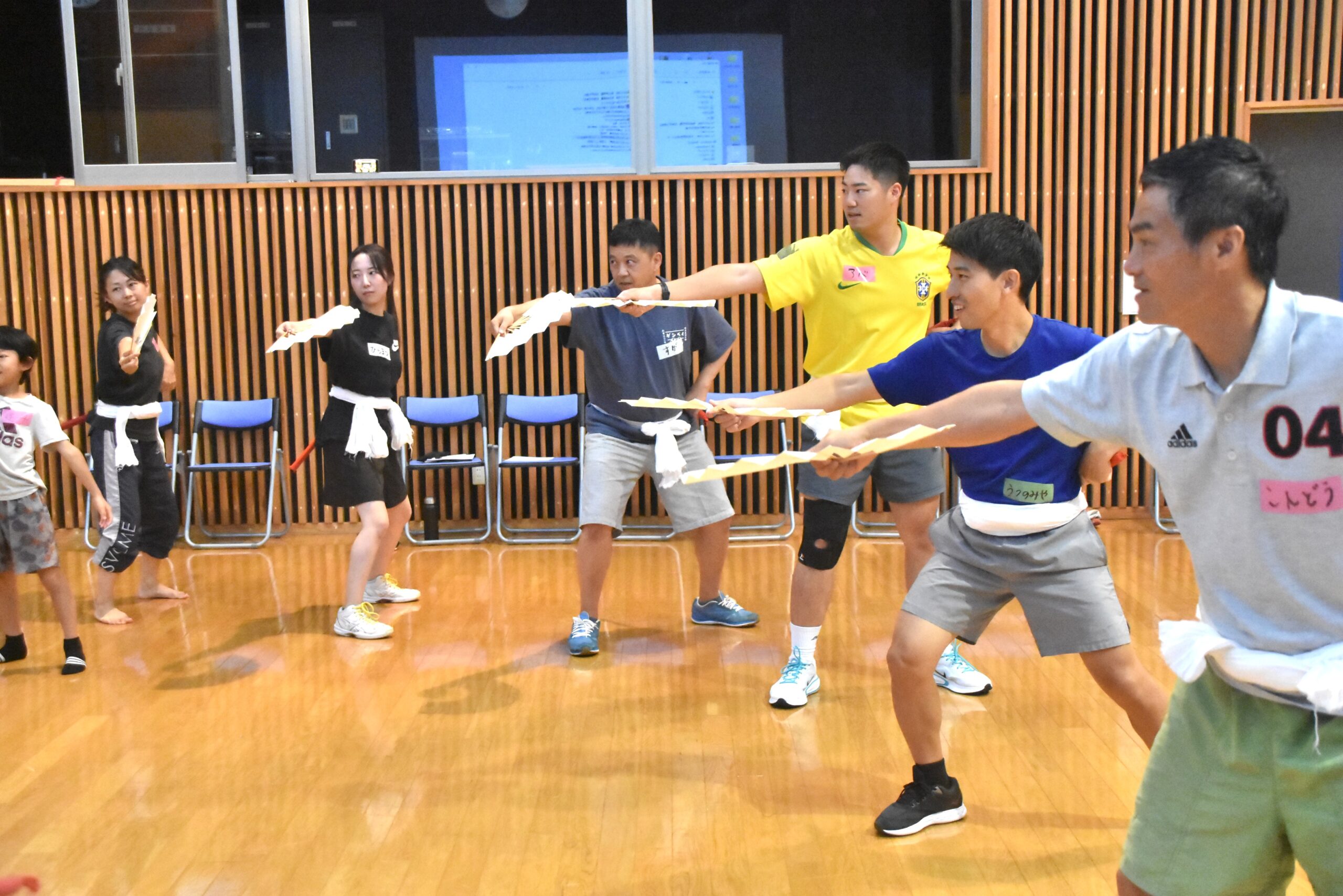 朴ノ木沢念仏剣舞（胆沢）関東で踊り継がれ40年、教育に導入　生徒の成長後押し脈々と