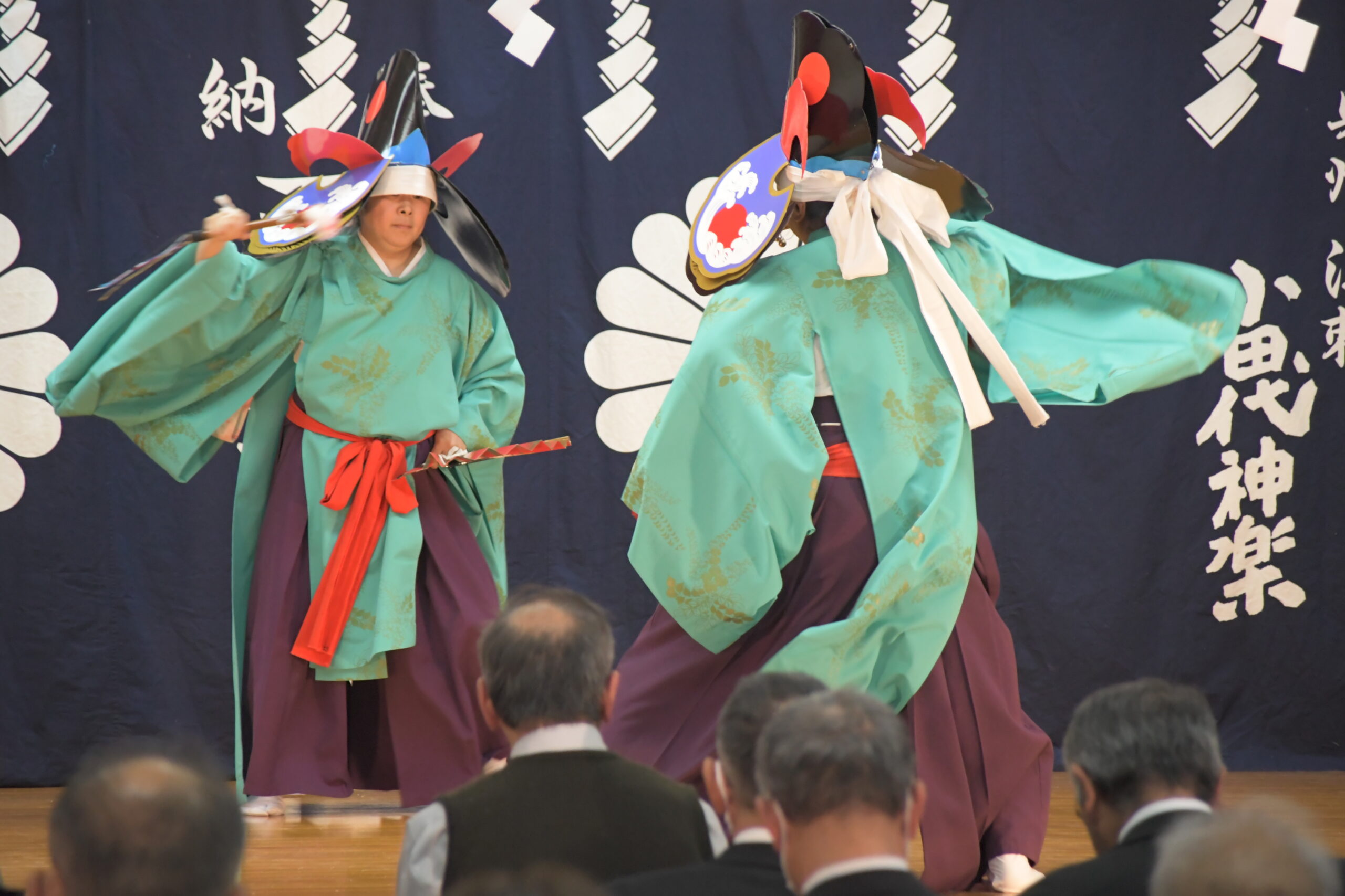 苦境も踏ん張り130年（江刺の小田代神楽）