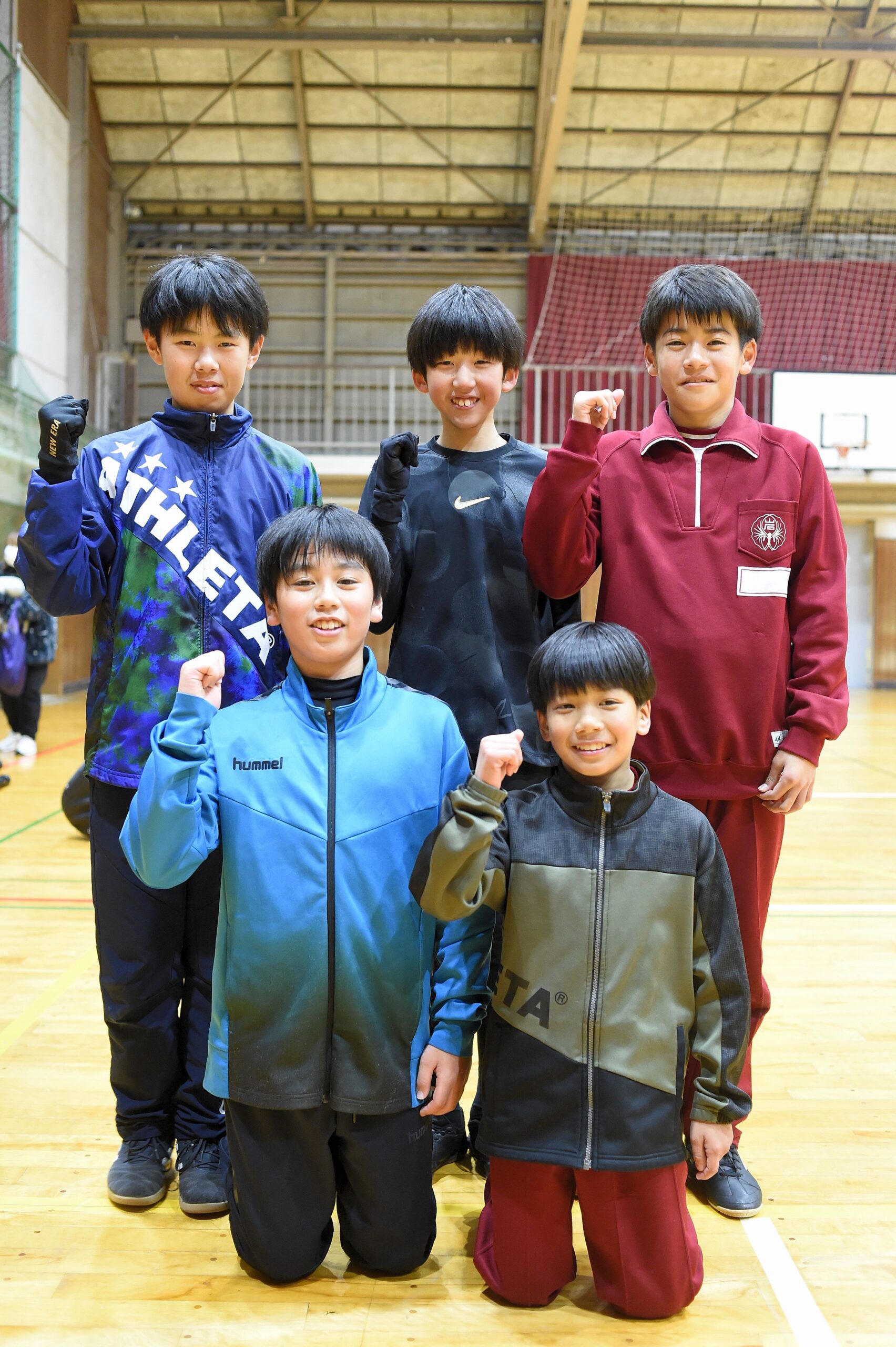 ◎スポーツHP版＝12/18付　「全国中学バレー県選抜に胆江の男女5人」など