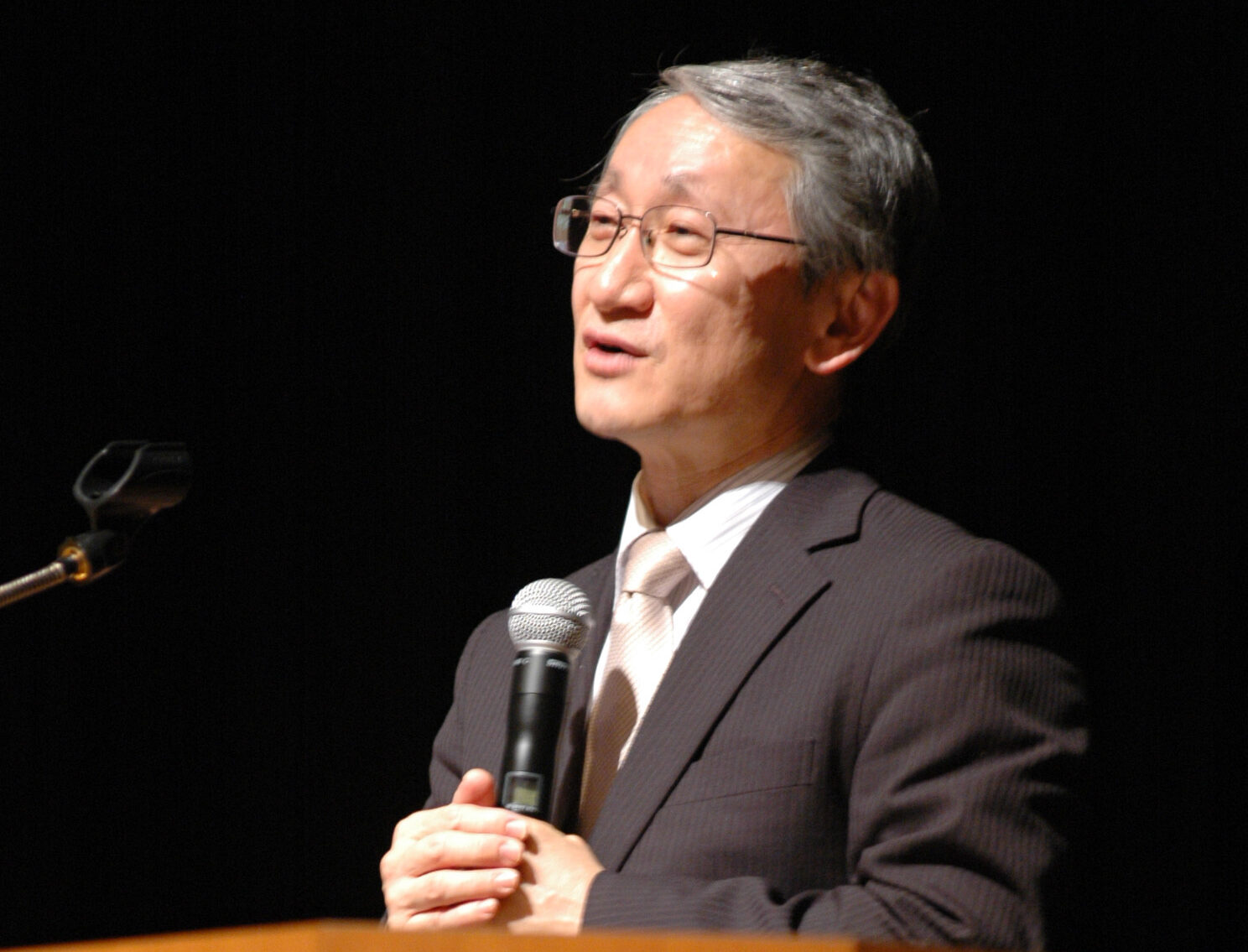 小惑星探査とILC、科学研究の重要性語る