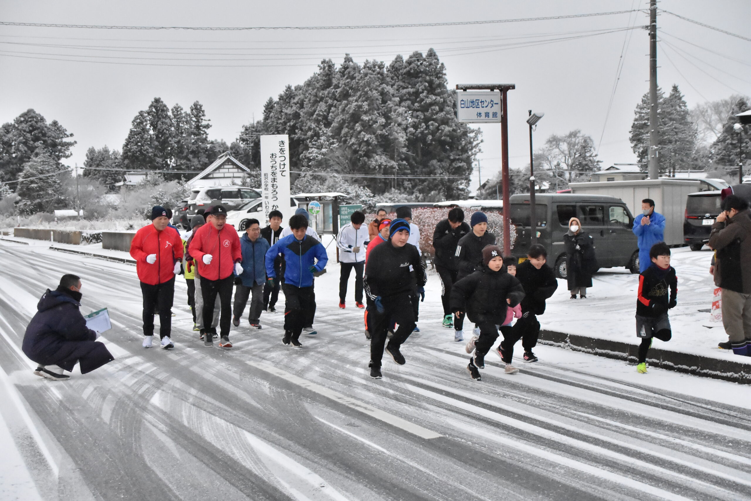 今年も元気に駆けるぞ！ 午年初日、各地で元旦マラソン（胆江）