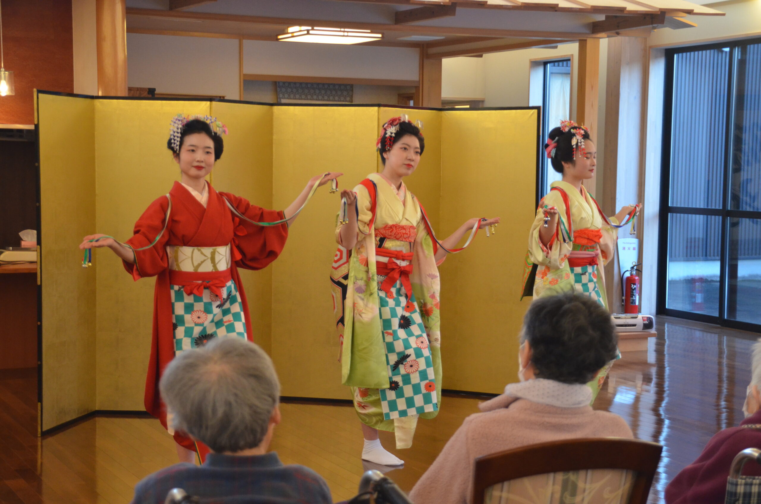 演奏演舞で異世代交流、課題解決へ探究活動（水沢高２年生）