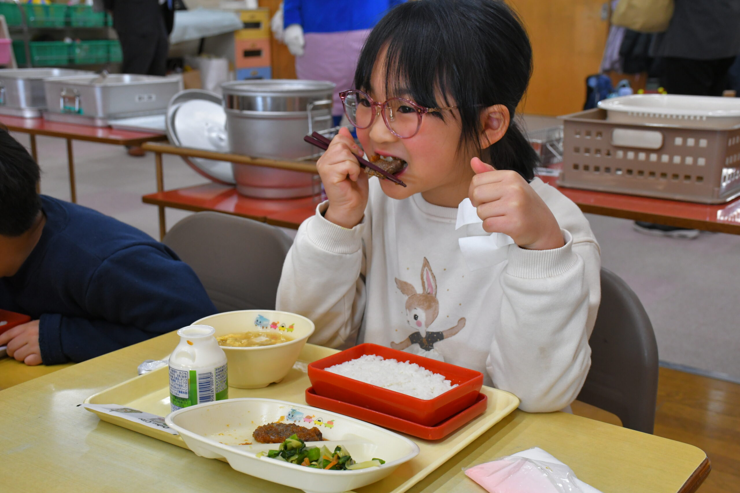 給食で味わう“奥州市” 、合併から ２０年の節目祝い特別献立