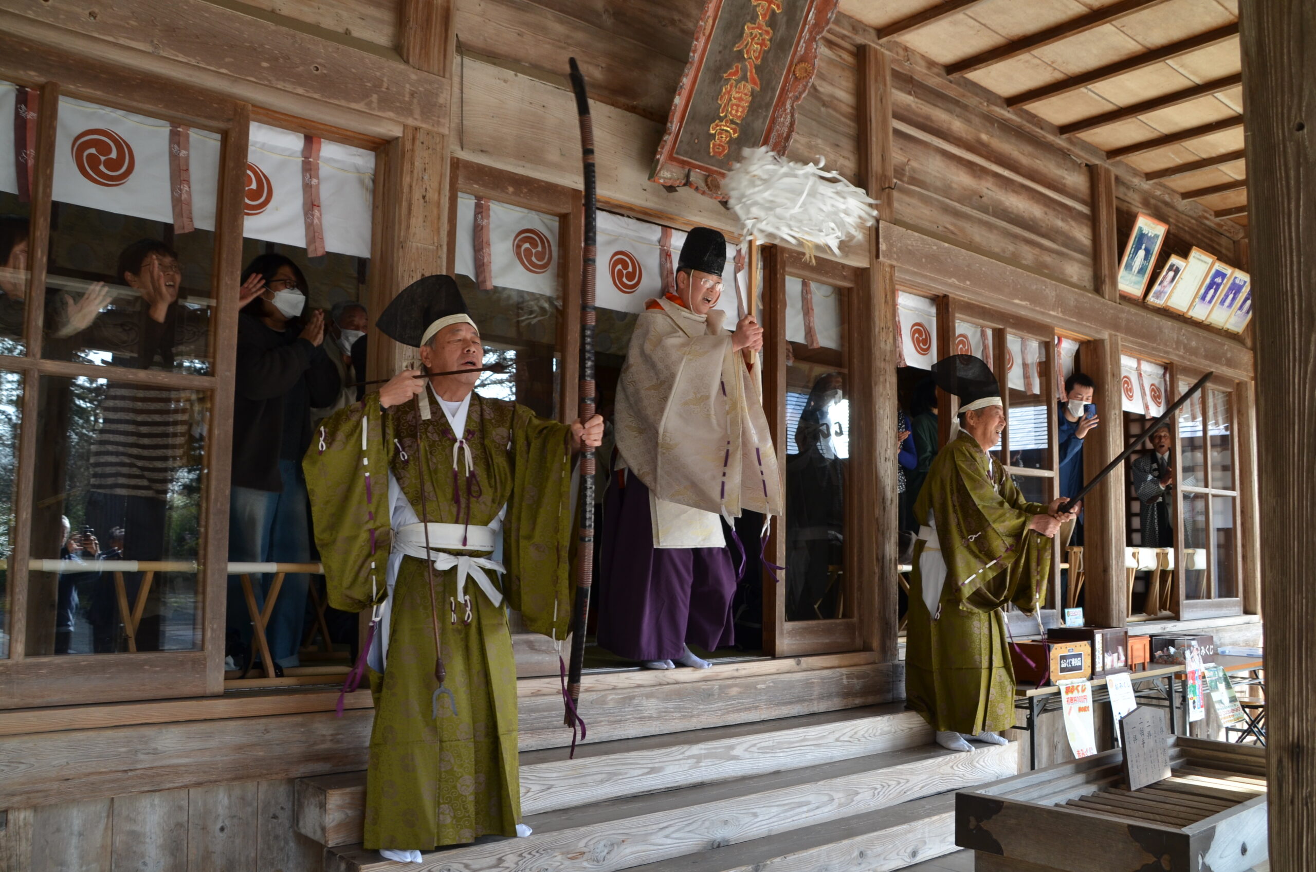 地域の安寧祈り 邪気吹き飛ばす  水沢・鎮守府八幡宮で「加勢祭」