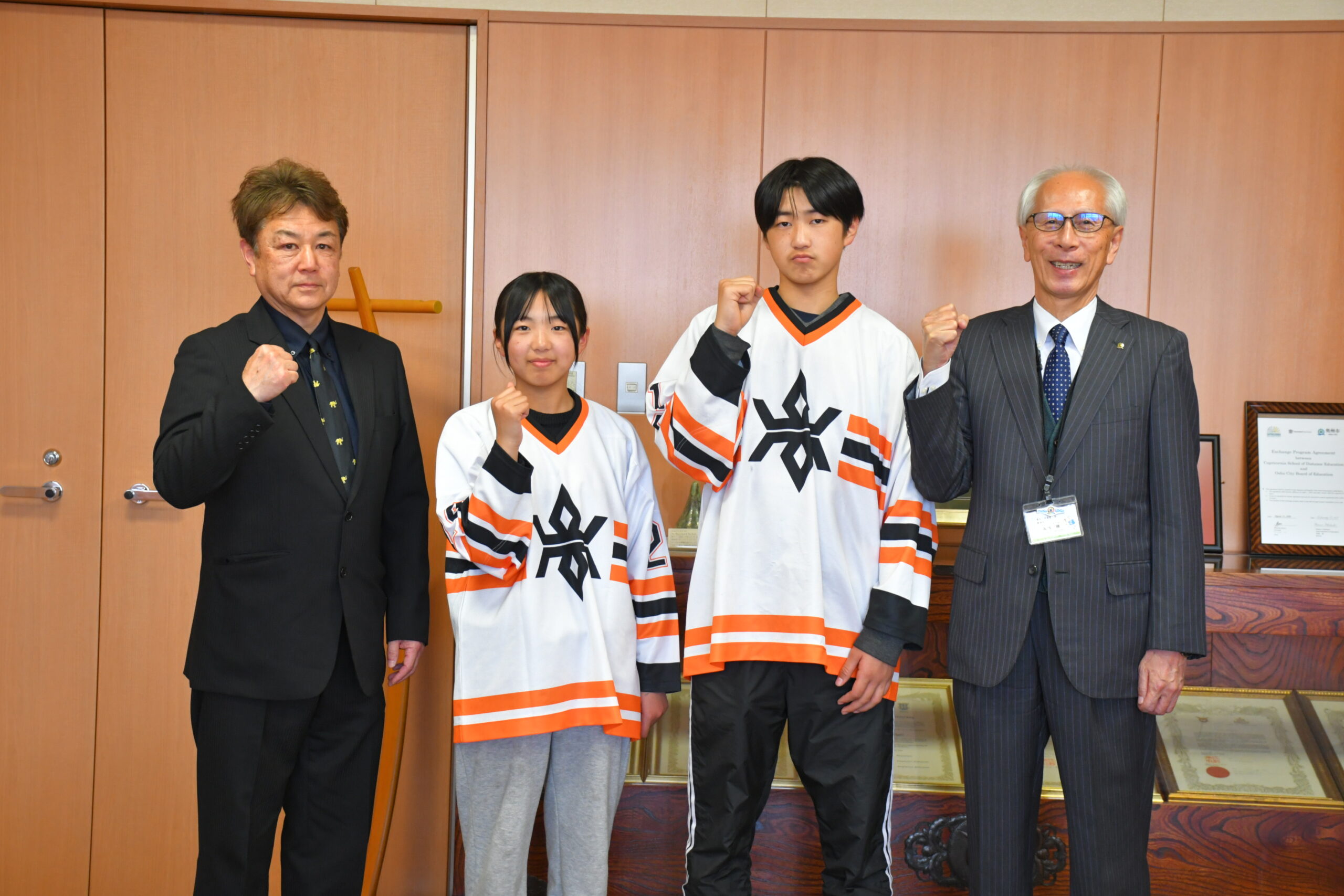 アイスホッケー県選抜が全国大会（胆江から３人出場）