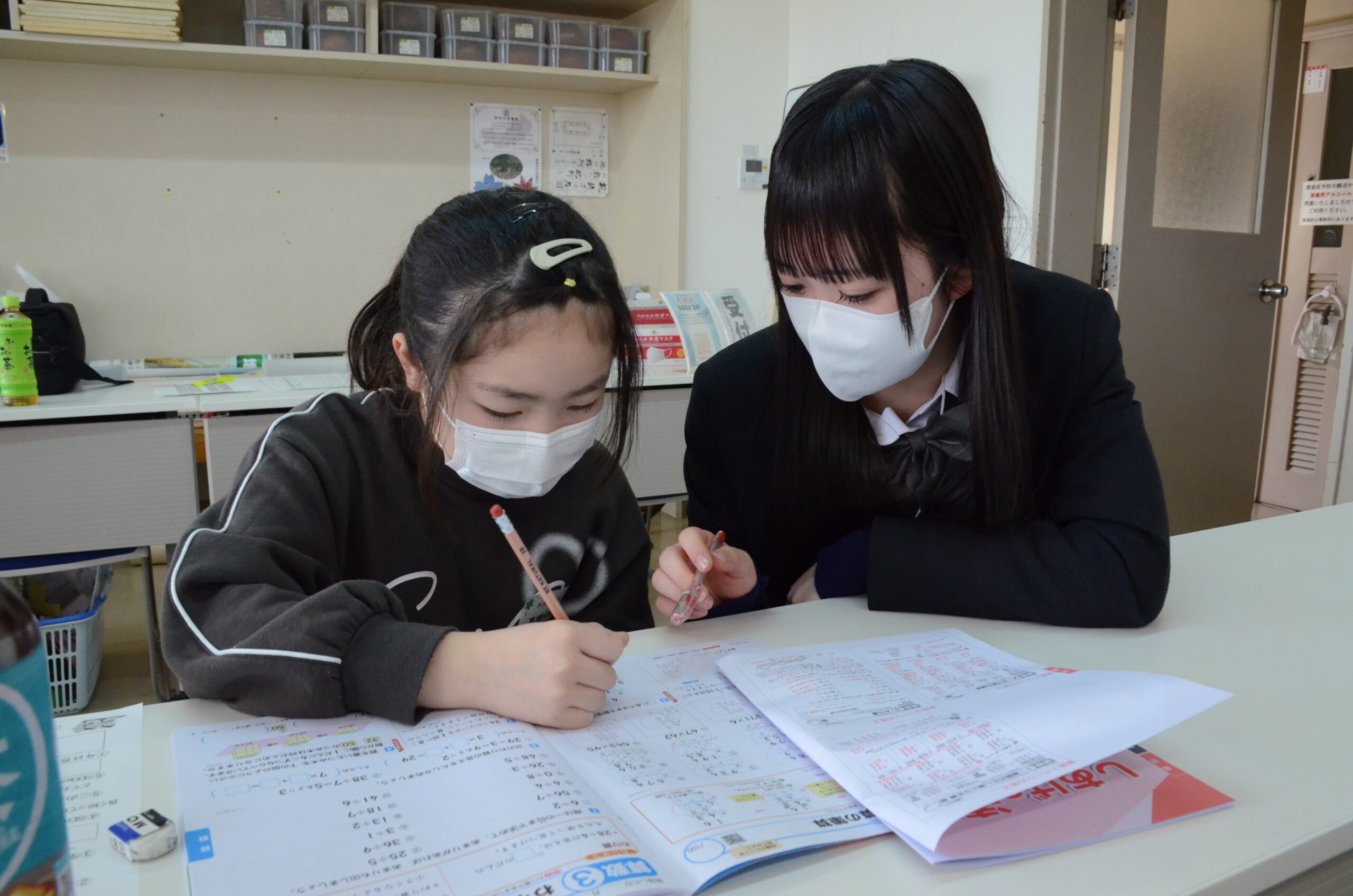 ＳＤＧｓへ関心広げる   高校生ＮＰＯ恒例の学びカフェ  力付け１、２年生運営担う