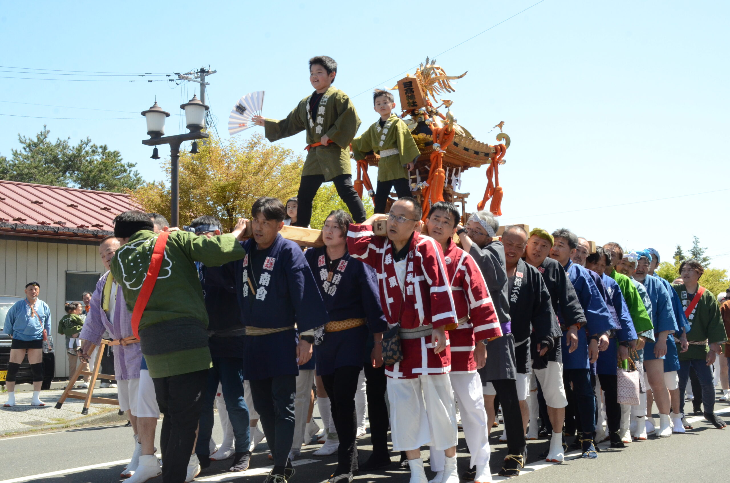 日高火防祭 雅な音曲　市街地響く 相次ぐ災害、地域の安寧願う声も