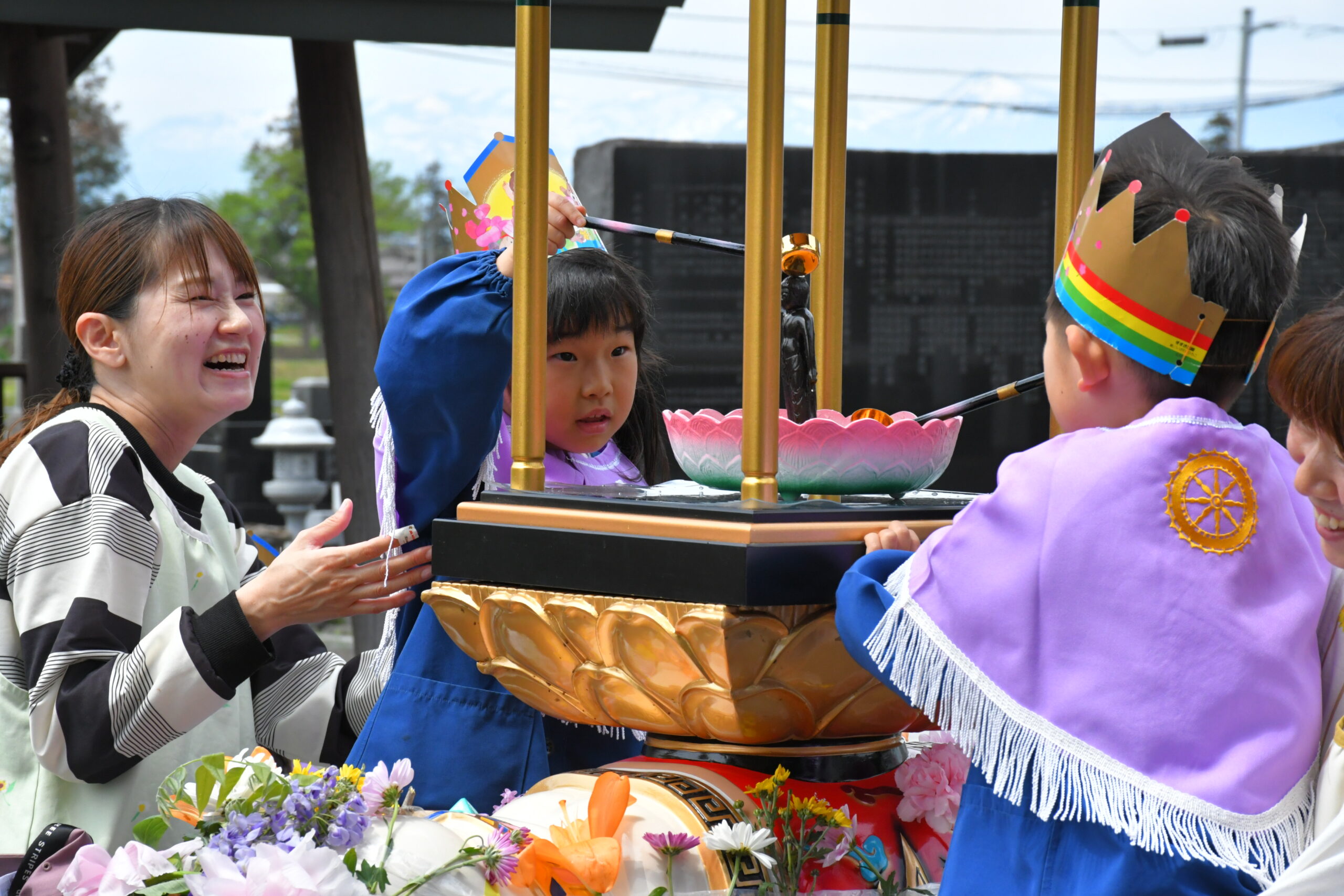 にぎやかに かわいらしく 市内2園で「花まつり」