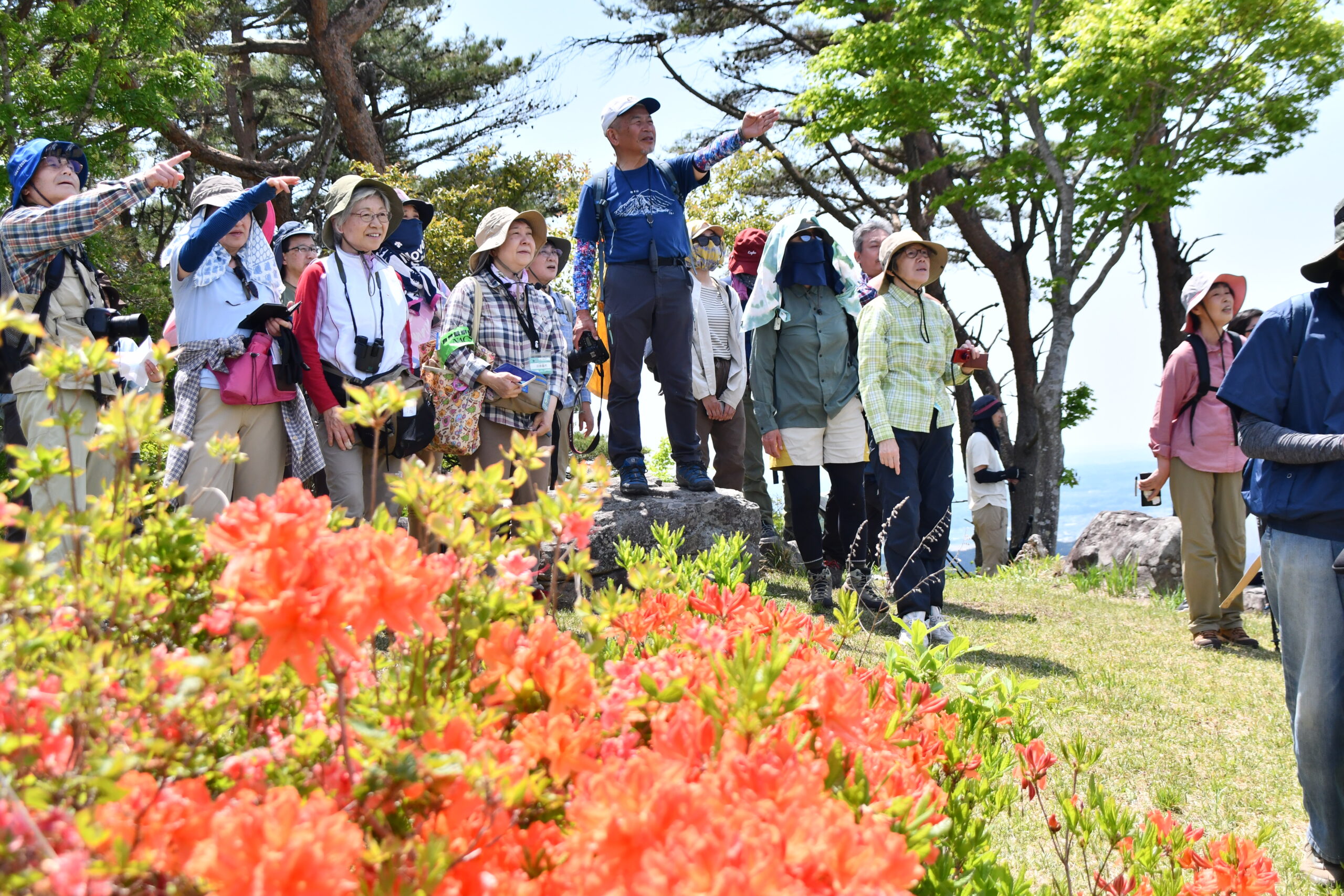 豊かな自然を満喫　赤生津地域活性化協 が経塚・音羽山巡る散策会（前沢・生母）