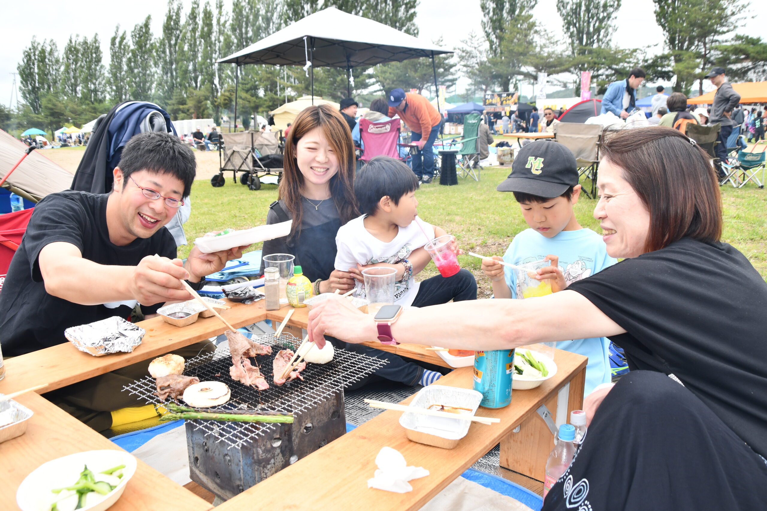 最高峰　産地で存分に、第42回前沢牛まつり にぎわう