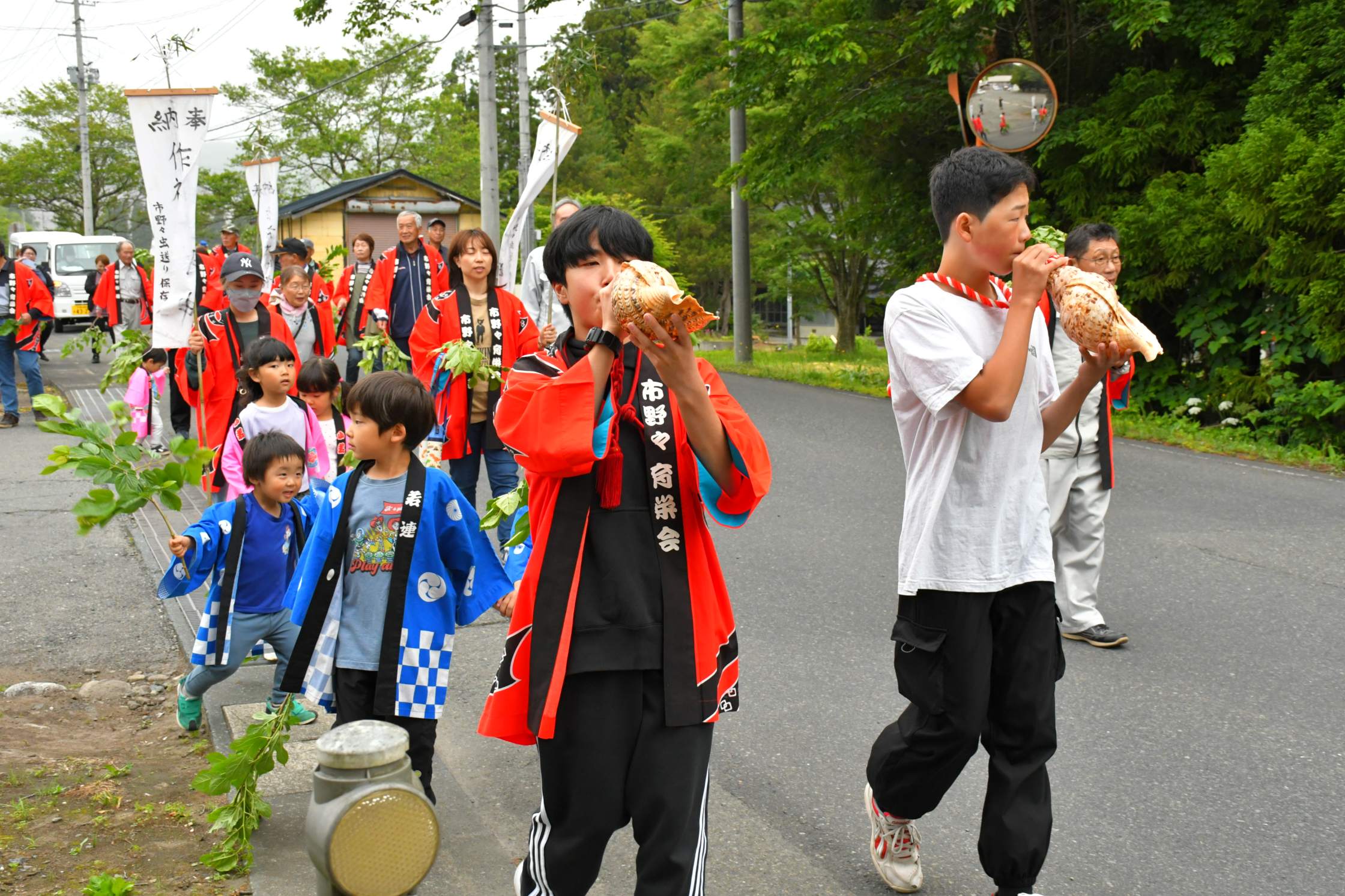 声そろえ虫送り、五穀豊穣の願い込め（胆沢若柳）