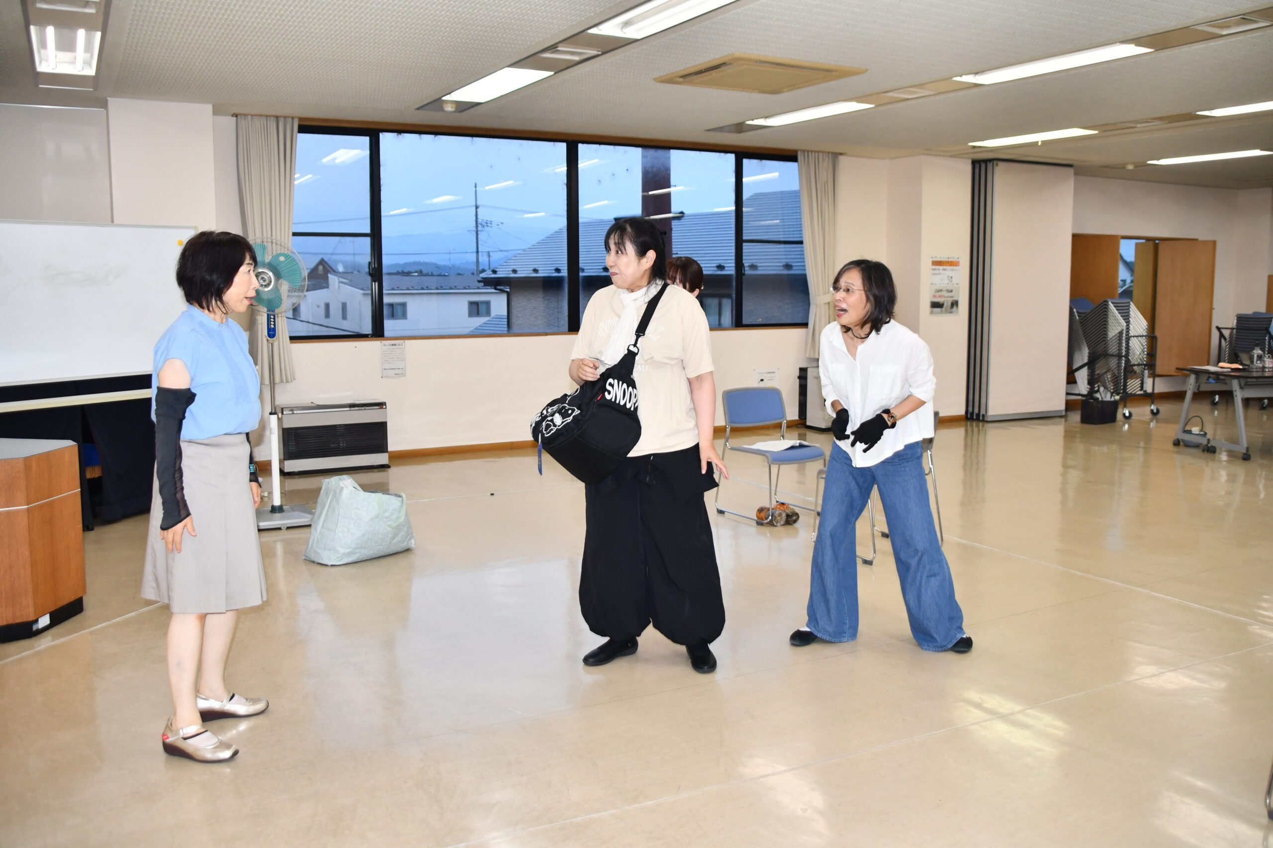 笑顔と元気　届けたい（劇団P!　第5回公演「シルバーキャッツに乾杯」）