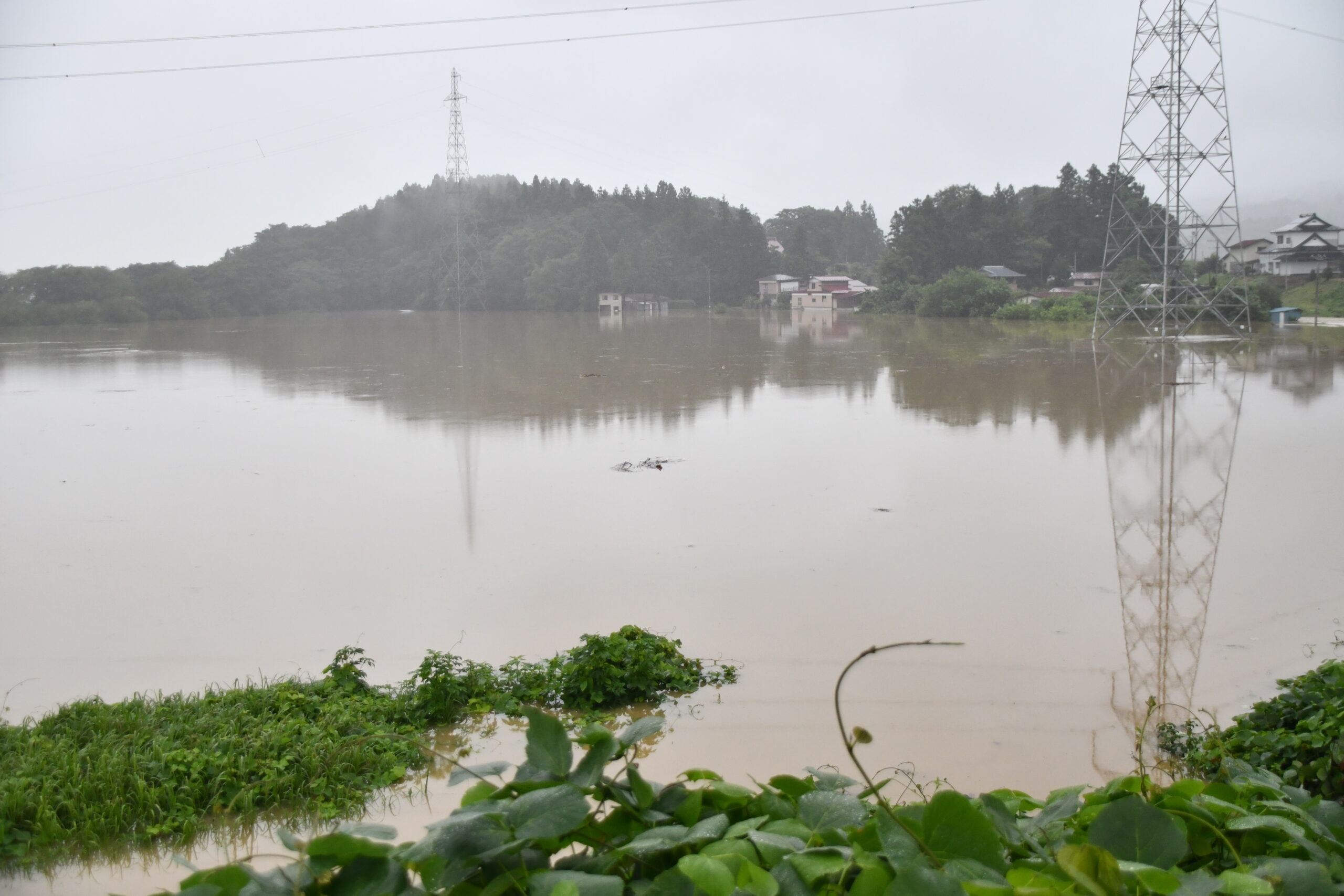 断続的に降った大雨、浸水被害　各地で