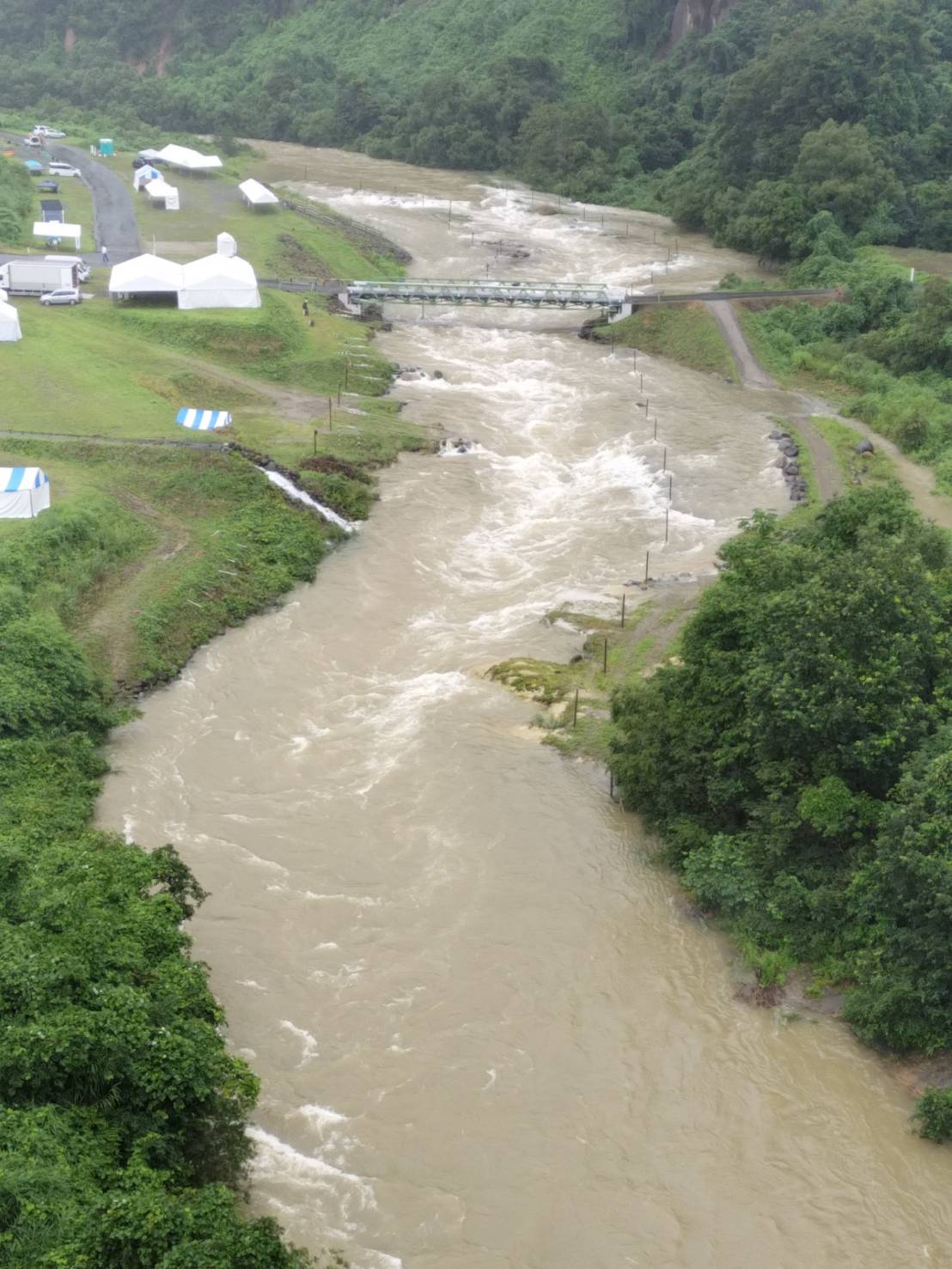 断続的に降った大雨、浸水被害　各地で