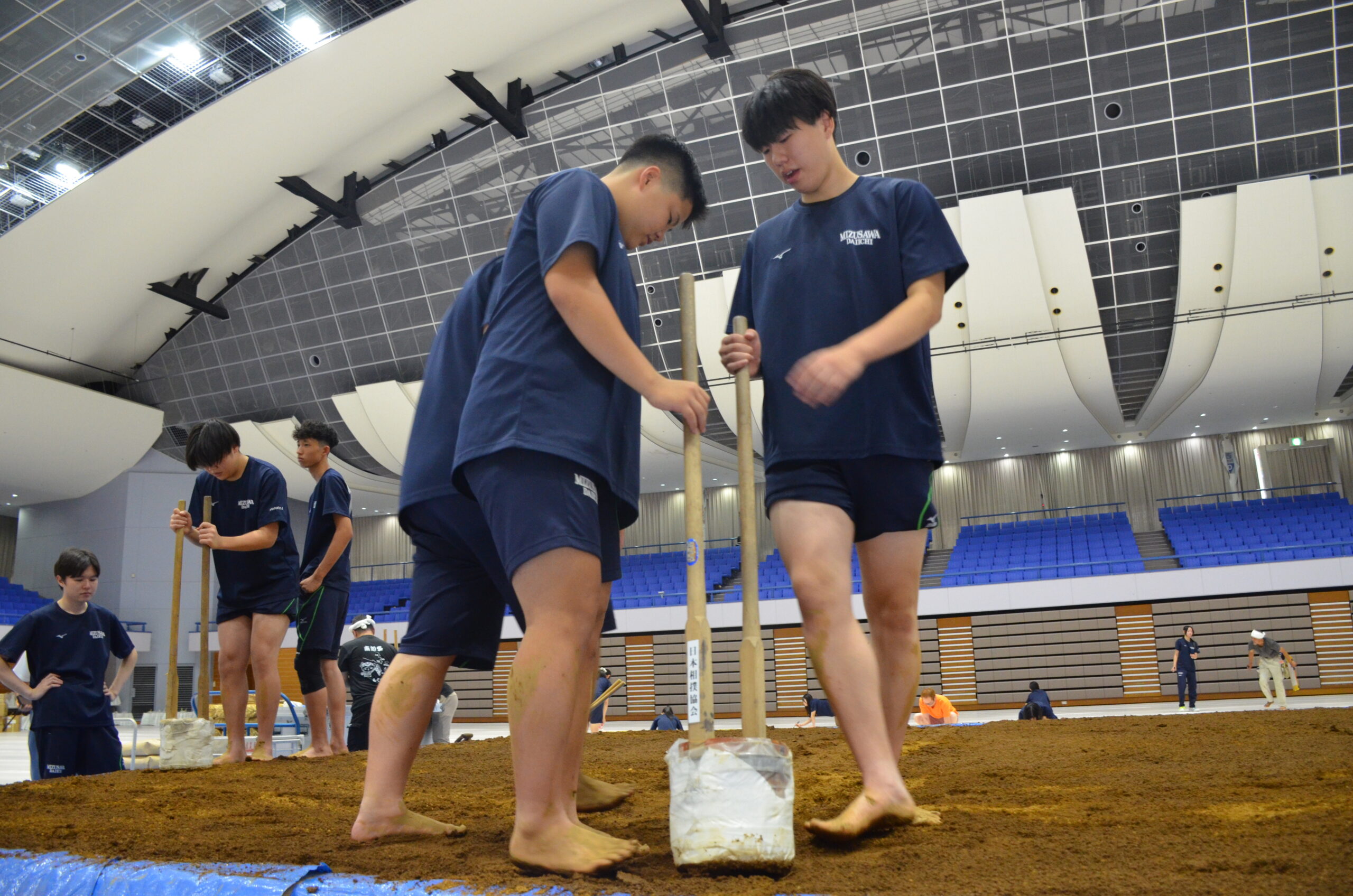 迫力の大相撲　奥州熱く 郷土力士ら声援受け奮闘（水沢）