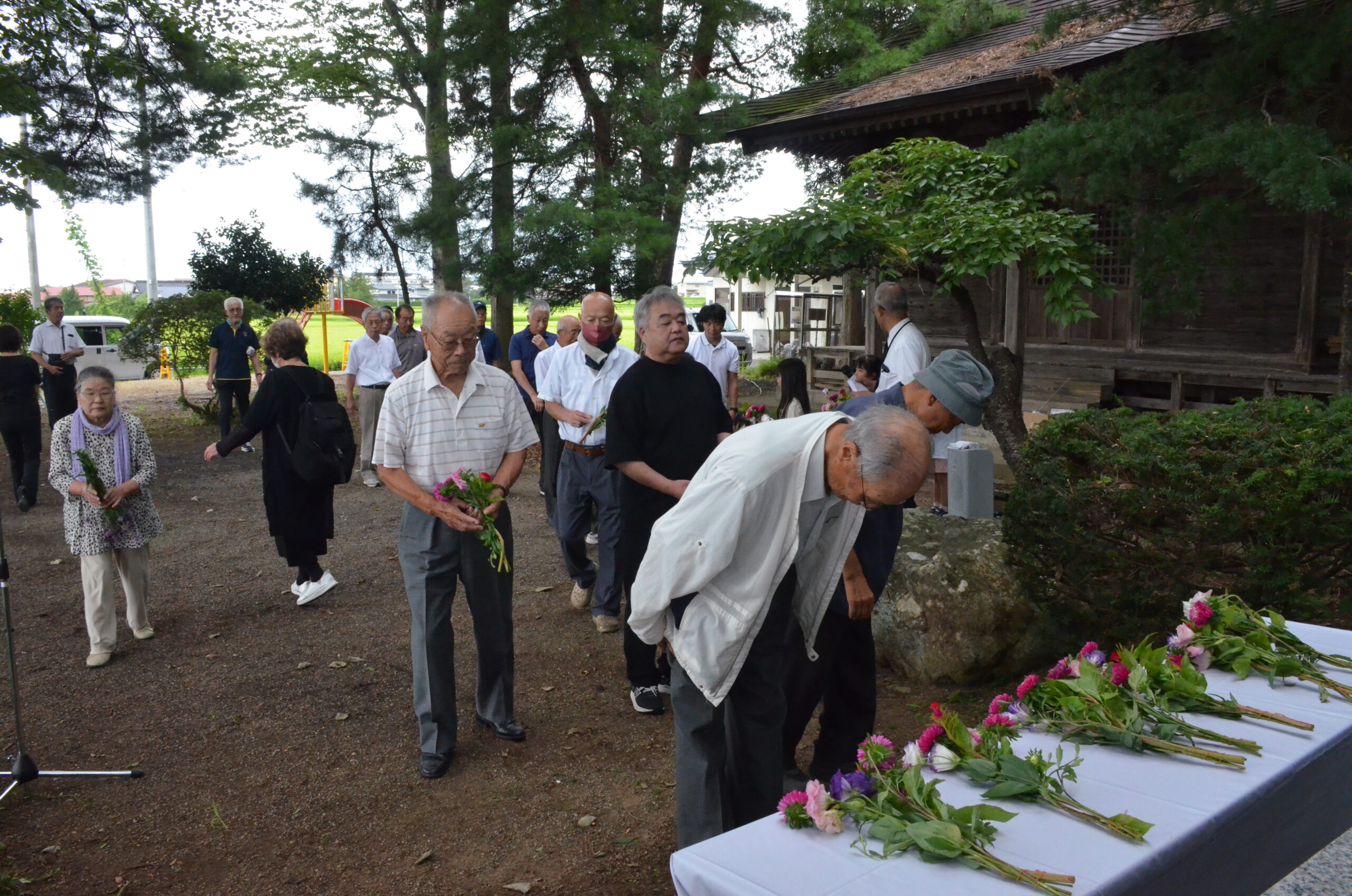 終戦の日 不戦へ誓い新たに 各地で追悼、平和祈る