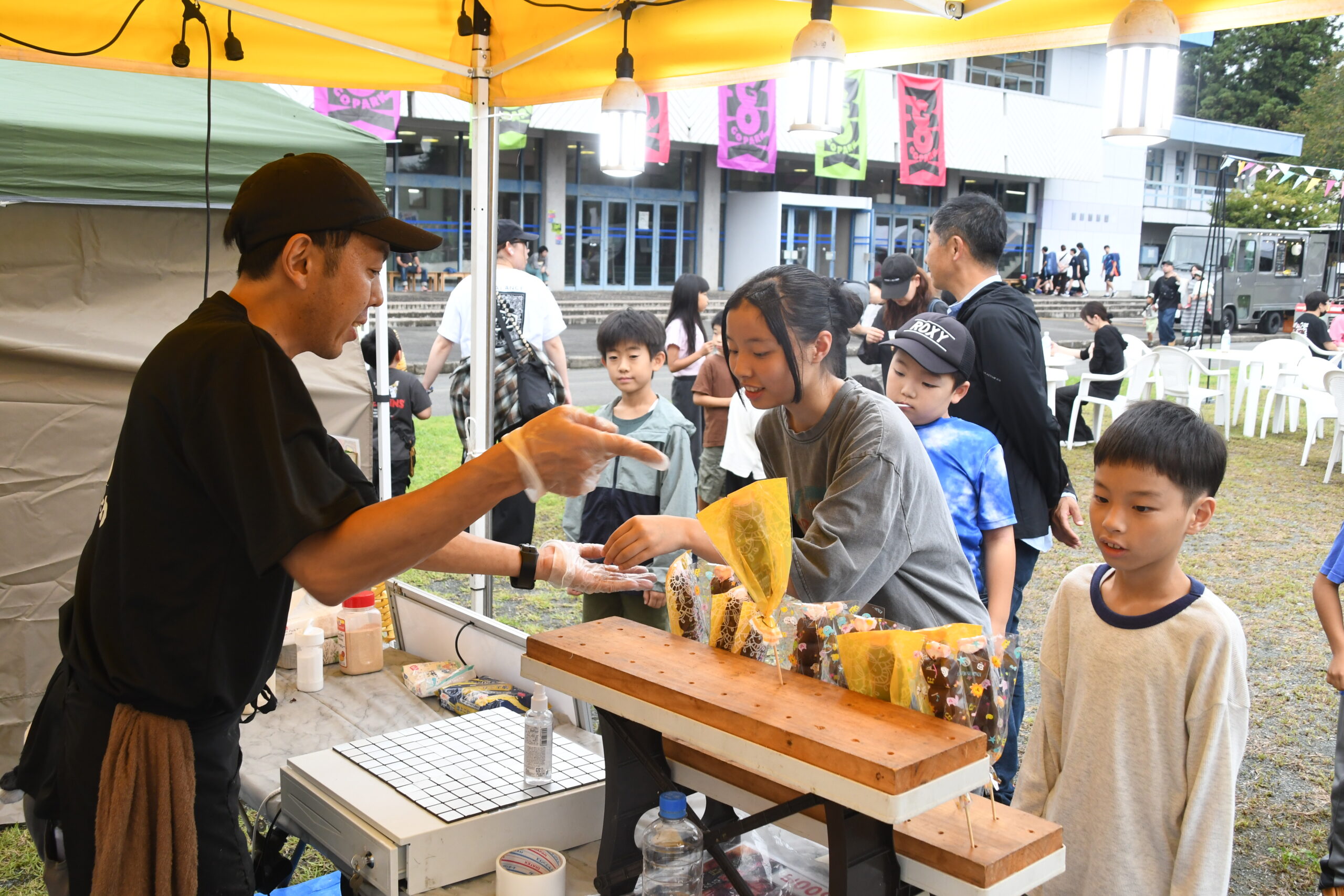 食、音楽、スポーツ　多彩に（水沢公園で「まちあるき」フェスタ）
