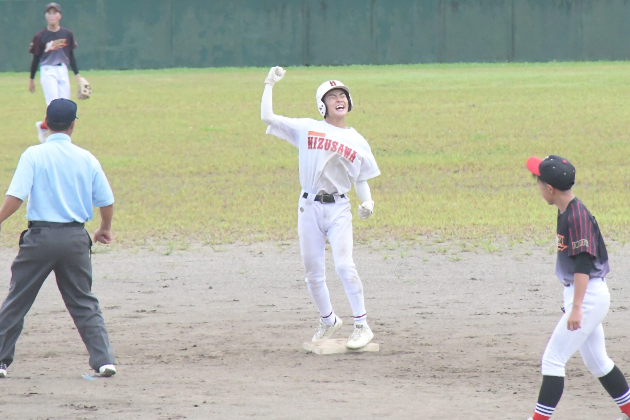 本社主催　胆江中学校新人野球  県大会目指し熱戦展開