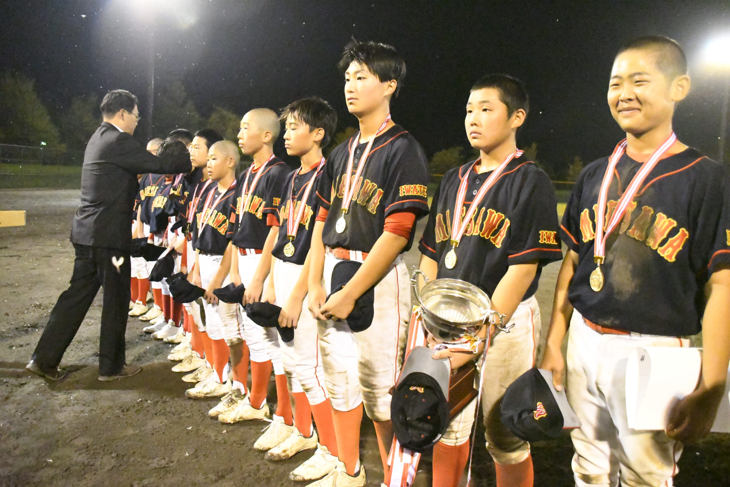 前沢　２年ぶり栄冠　本社主催胆江中学校新人大会・軟式野球