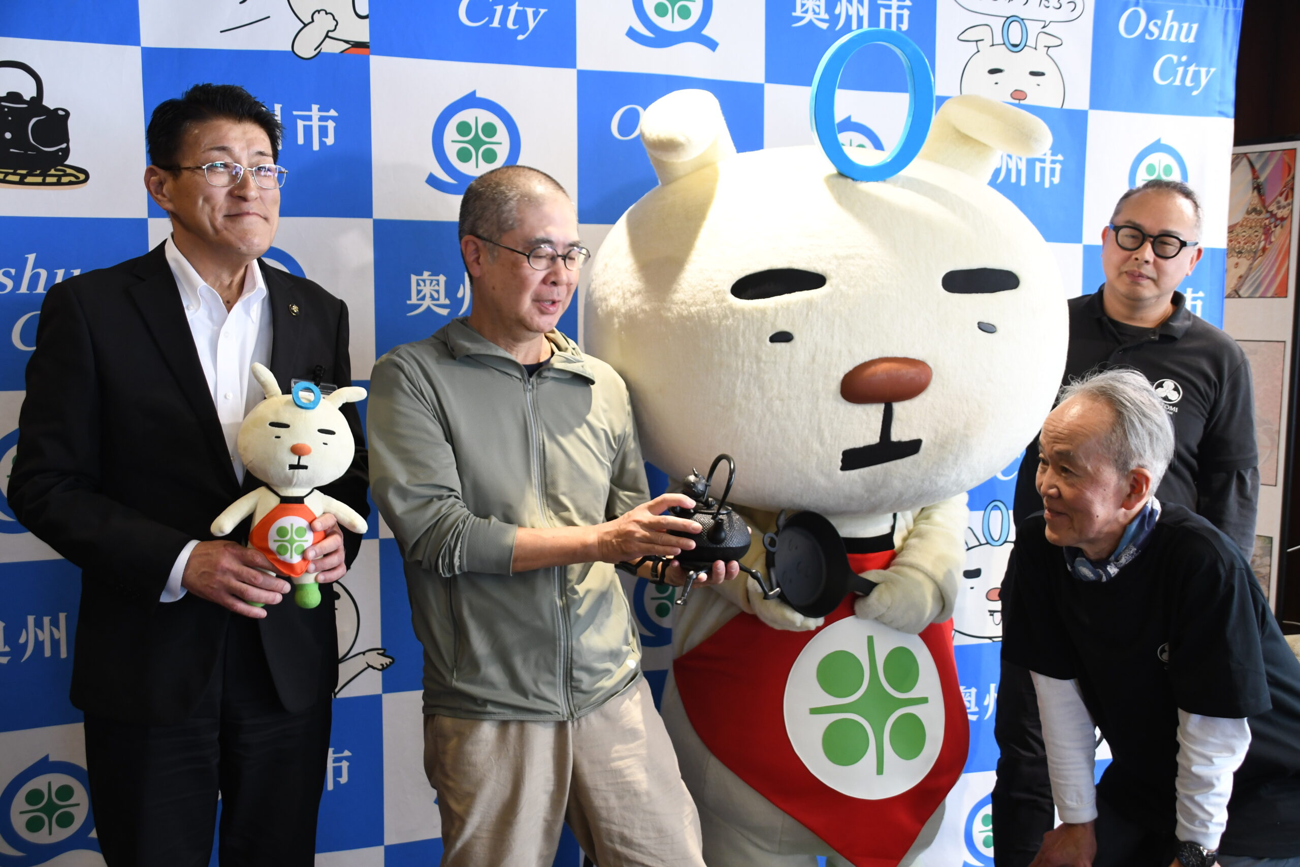 南部鉄瓶になったビン！奥州市のマスコット「おうしゅうたろう」デザイン